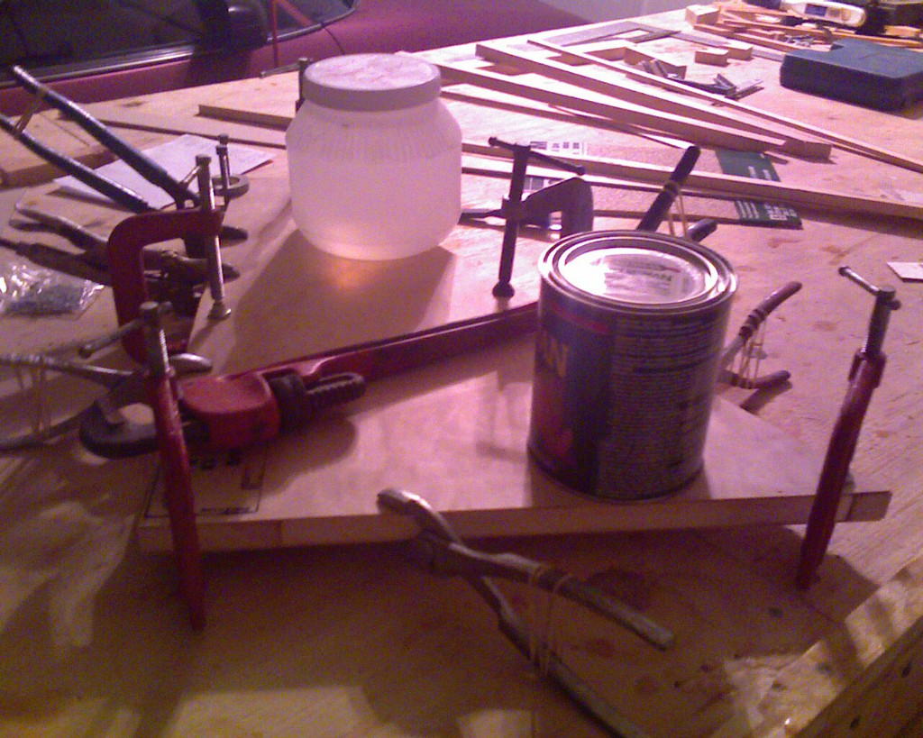 Gluing landing gear together